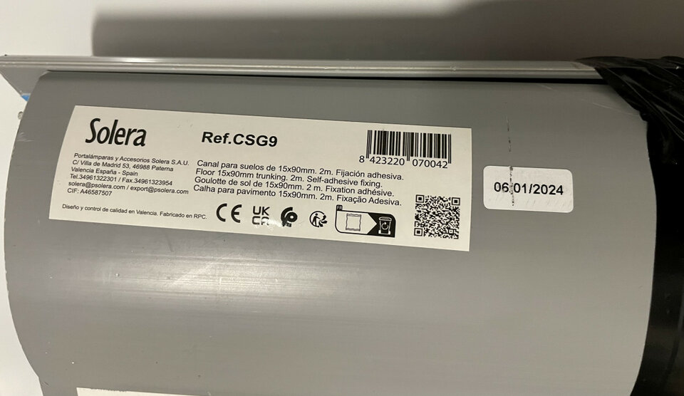 15 canaletas SOLERA CSG9 de media caña adhesivas de 2 metros (60€)