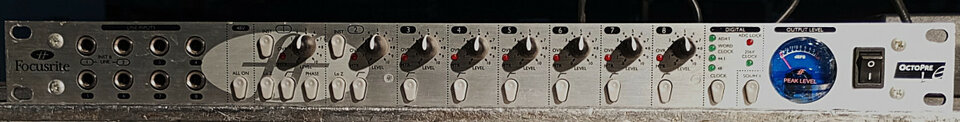 Focusrite Octopre LE