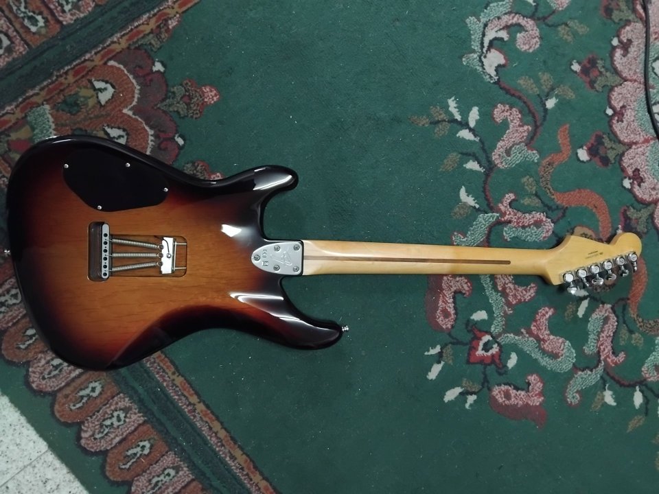 Fender Sergio Vallin Signature RESERVADA