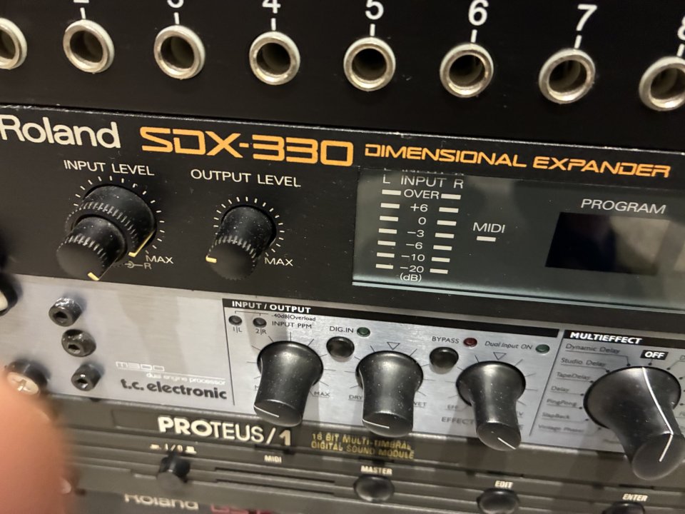SDX - 330 ROLAND Dimensional Expander (Único dueño - Impecable) de segunda mano · Foto 3 de 3 · Murcia · 1000 €