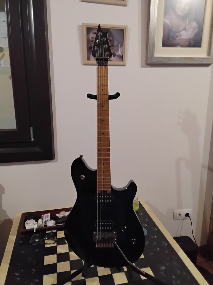 Evh wolfgang standard de segunda mano · Foto 2 de 10 · Castellón · 385 €