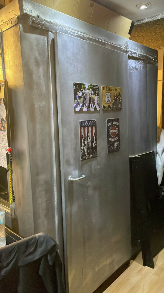 Vendo o cambio cabina insonorizada de grabación, locución, Acústica Integral 100€ (negociables)