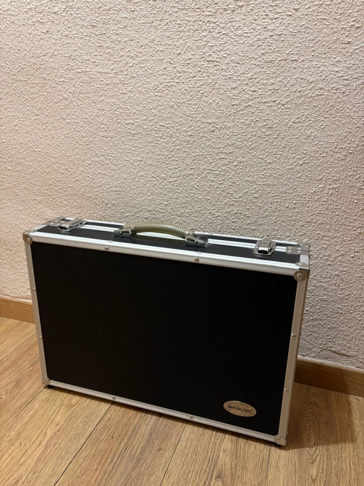 Warwick Rockcase Pedal Board Flight Case
