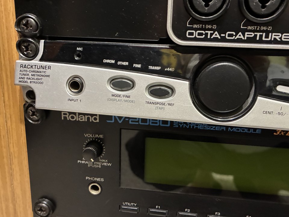 Roland JV-2080 (Impecable + Tarjeta de Memoria Roland CARD + Manual Original) de segunda mano · Foto 3 de 3 · Murcia · 1000 €