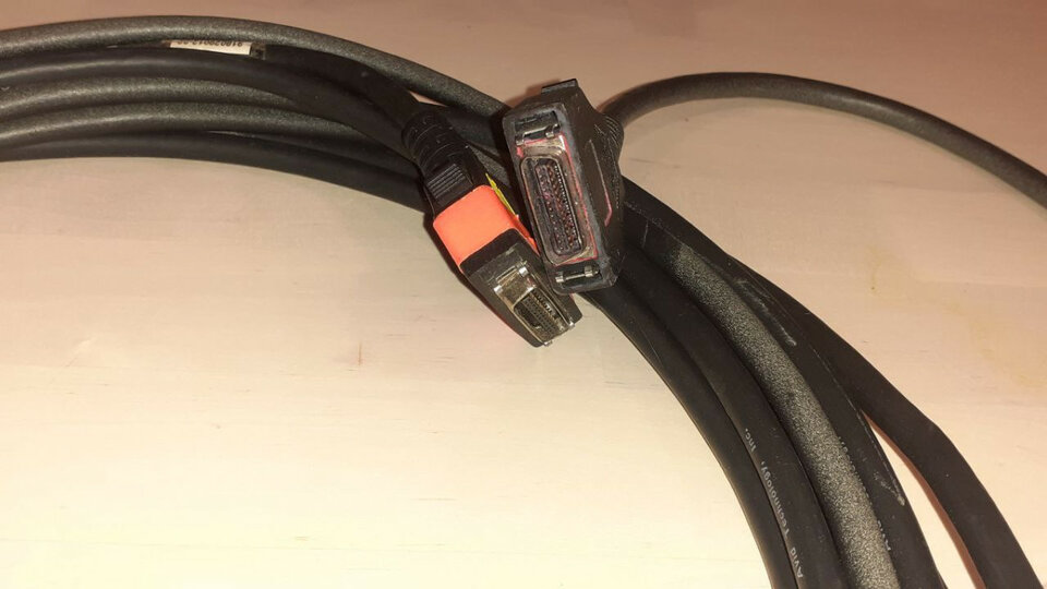 Avid Digilink cable 7,6 m  Avid DigiLink Cable 25'