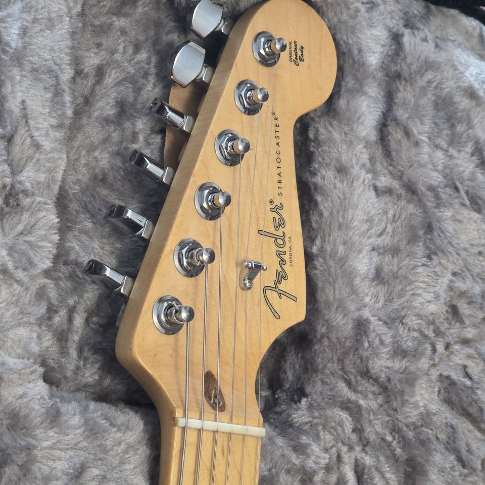 Cambio Fender Stratocaster Professional I por Gibson.