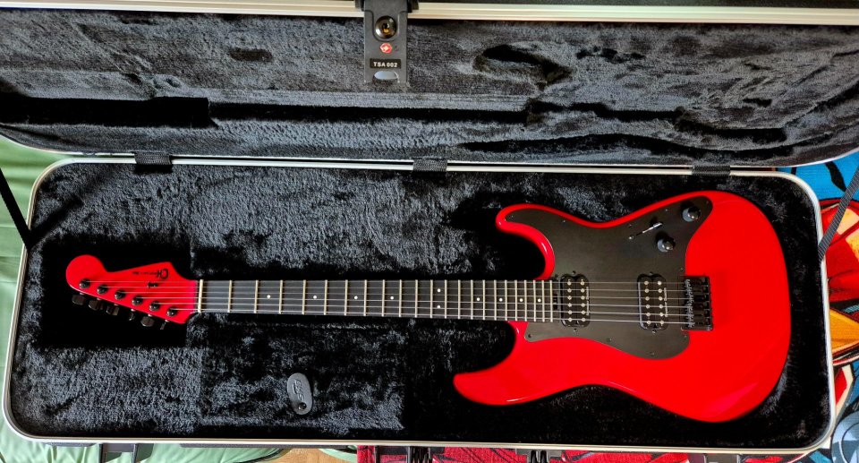Charvel Pro-mod Plus so-cal 1 HH Ferrari red de segunda mano · Foto 1 de 9 · Murcia