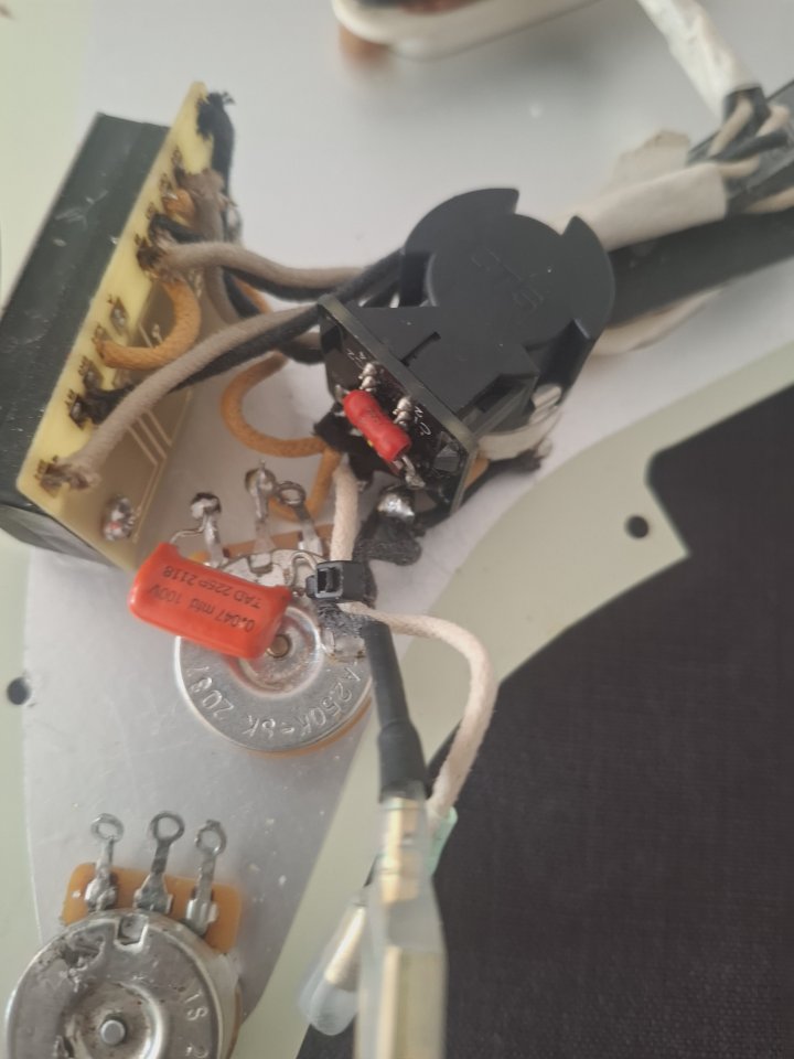 Set pastillas stratocaster Cavalier 50s Tiger Strat calibrated set de segunda mano · Foto 4 de 6 · Madrid · 150 €