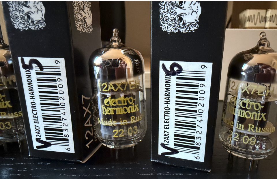 Lote 5 válvulas 12AX7/ECC83 NUEVAS Electro-Harmonix de segunda mano · Foto 7 de 10 · Málaga · 69 €