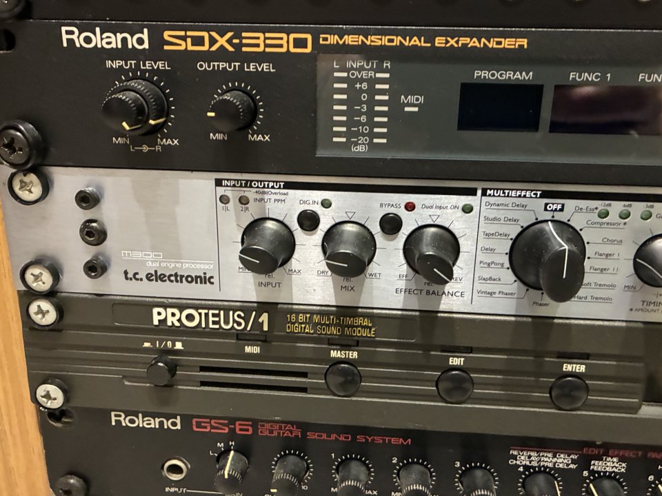 TC Electronic M300 (Impecable + Manual Original + Cable) – Procesador Multiefectos de segunda mano · Foto 1 de 3 · Murcia · 300 €