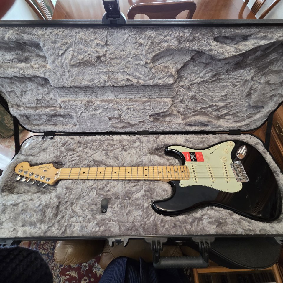 Cambio Fender Stratocaster Professional I por Gibson.