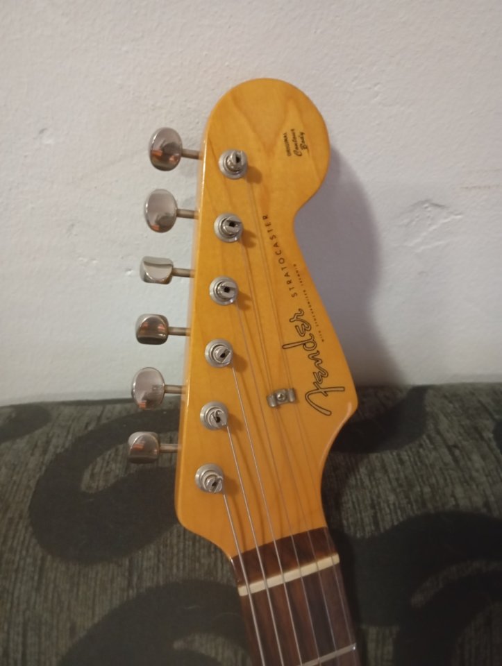 Fender Stratocaster Japan