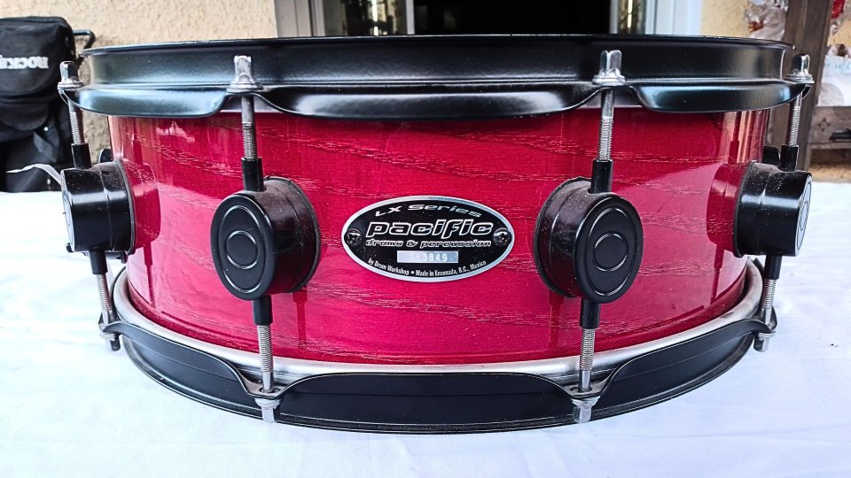 DW Era PDP LX Maple + Zildjian + Sabian HH + Hardcase de segunda mano · Foto 4 de 9 · Madrid · 2500 €