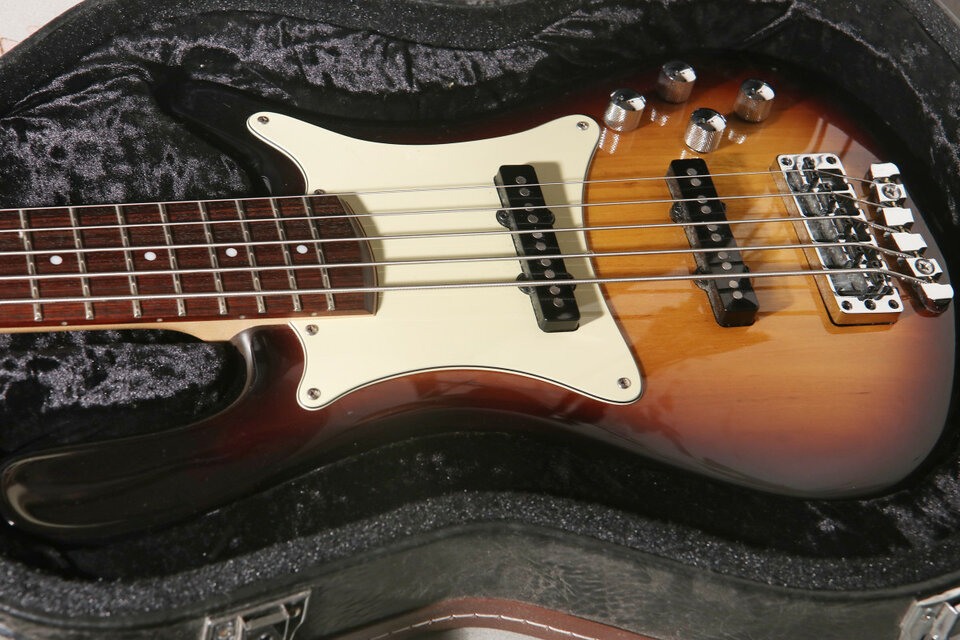 Warwick Teambuilt Pro Series Streamer CV, 5-String