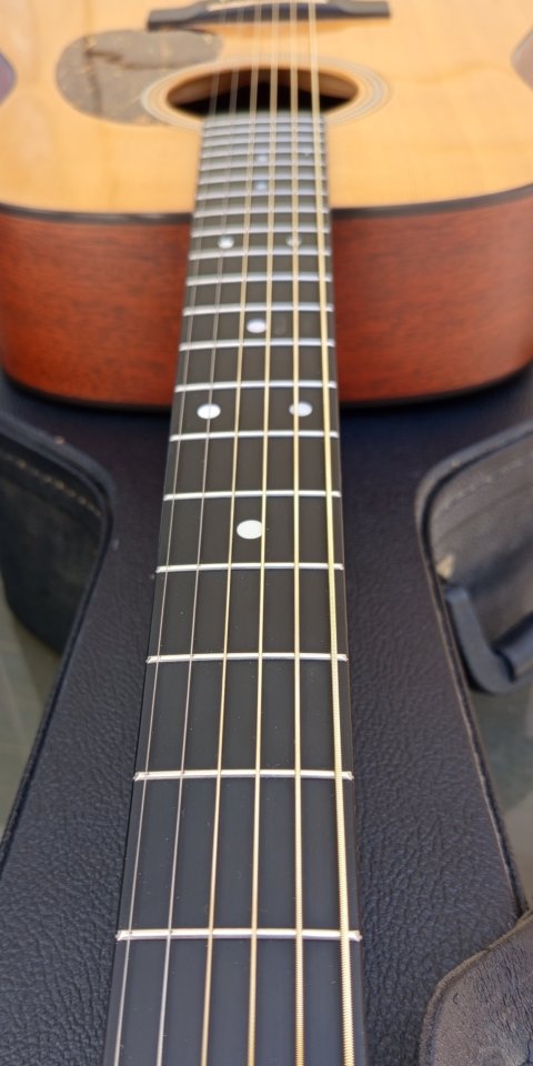 Martin D-16 GT guitarra acústica