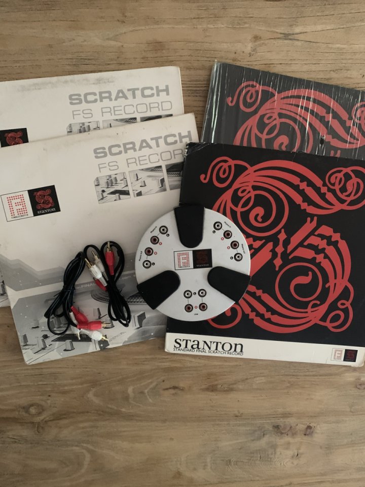 Interfaz DVS Stanton Final Scratch + FS Records de segunda mano · Foto 1 de 3 · Madrid · 99 €