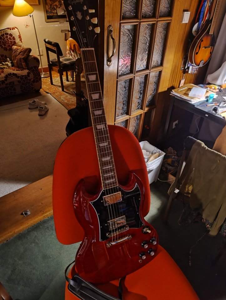 Epiphone SG Standard Cherry de segunda mano · Foto 1 de 5 · Bizkaia · 395 €