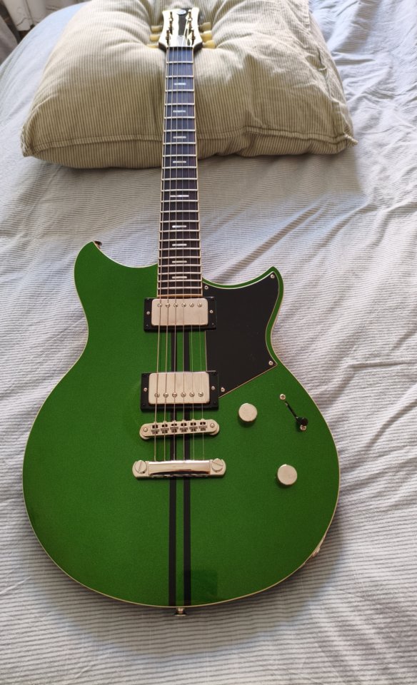 Yamaha Revstar RSS20 Flash Green + Set Bare Knuckle