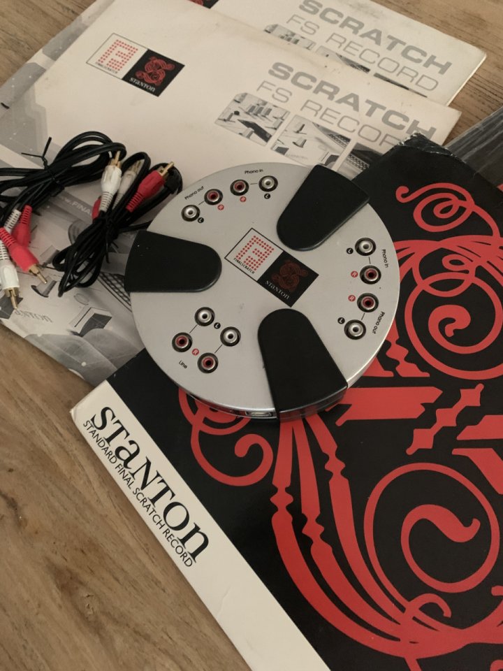 Interfaz DVS Stanton Final Scratch + FS Records de segunda mano · Foto 3 de 3 · Madrid · 99 €