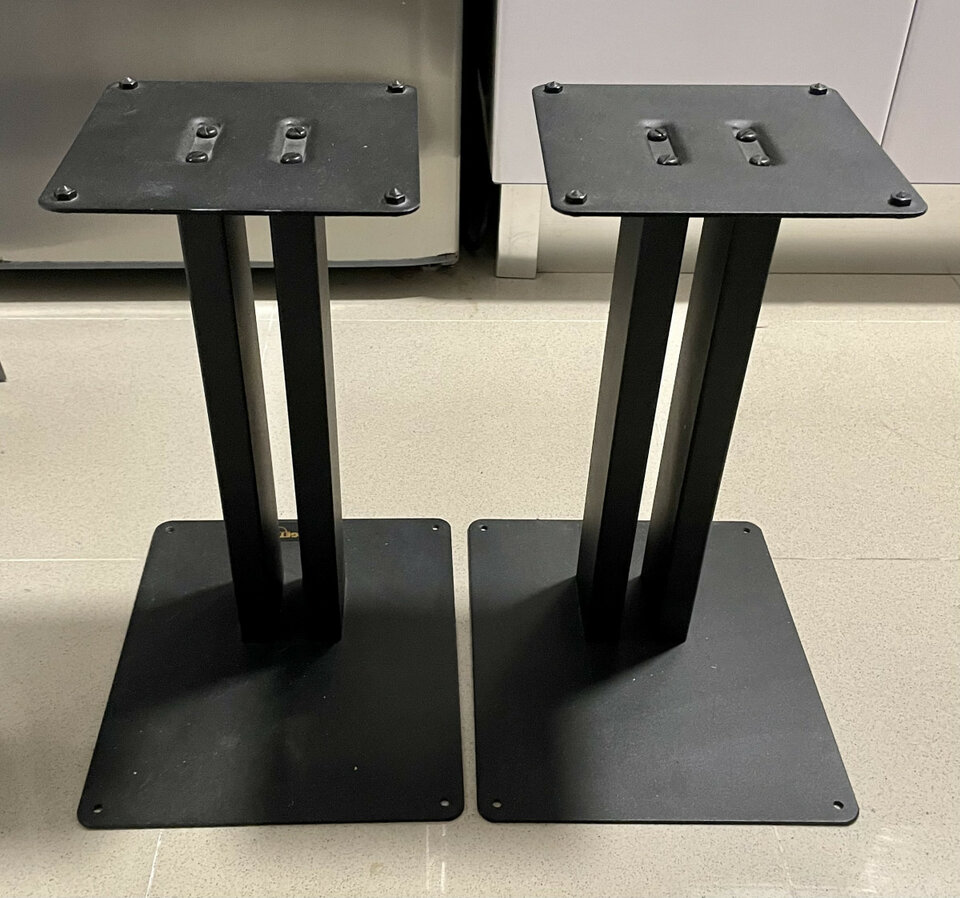 2 Soportes Stands Speakers Made un England Target Audio Products Serie HR60B 24” (50€)