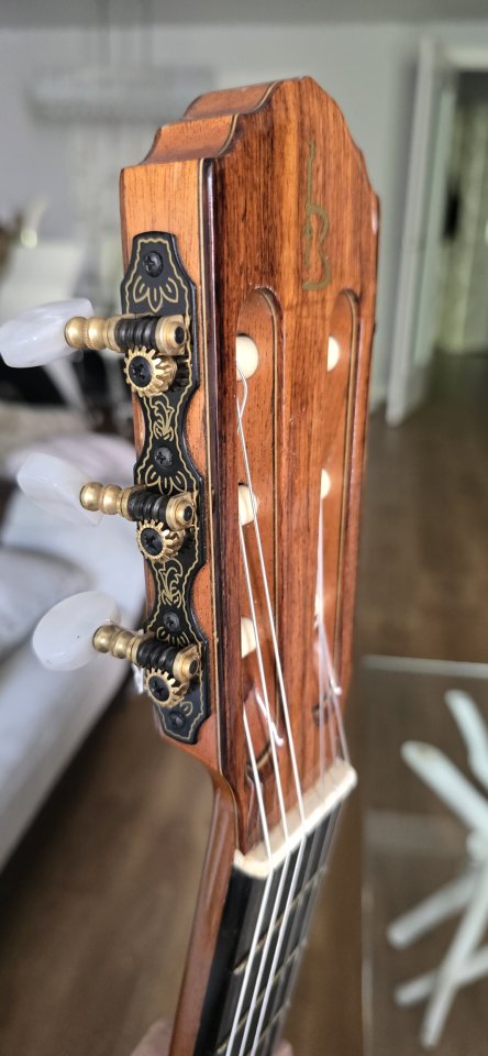 Guitarra Clássica de segunda mano · Foto 9 de 10 · Madrid · 550 €