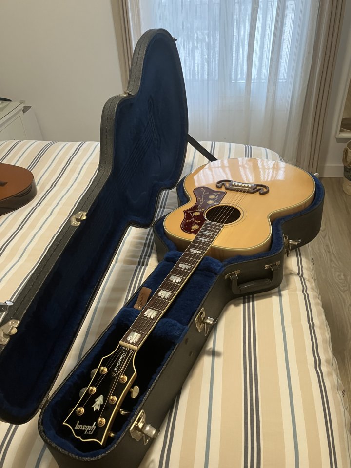 Gibson SJ200 standard 2010 de segunda mano · Foto 5 de 10 · Cádiz · 3000 €