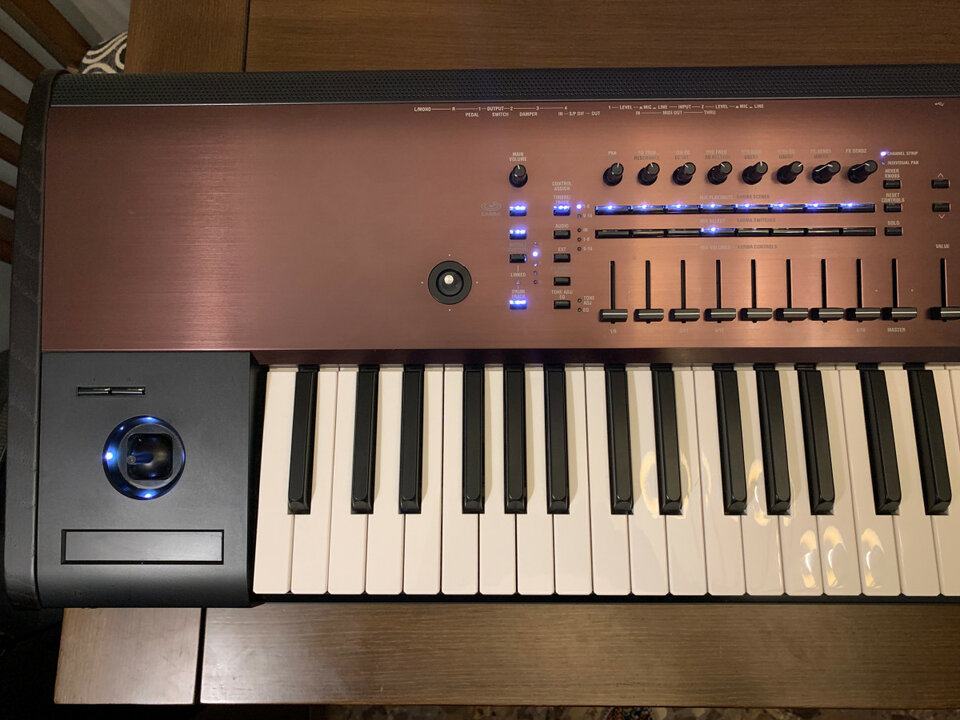 Korg Kronos ls