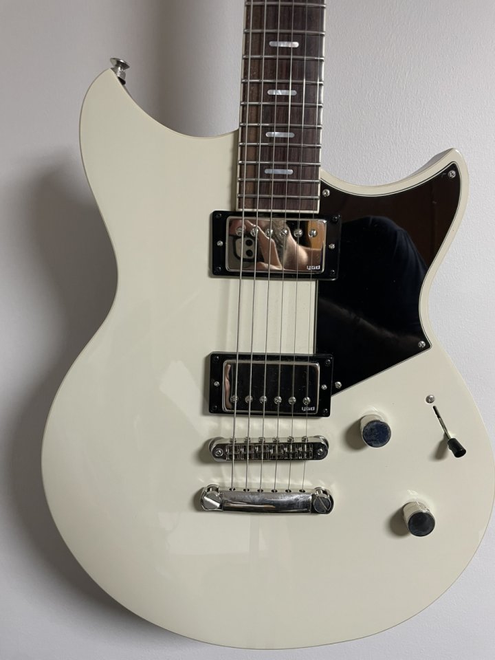 Yamaha Revstar RSS20 Vintage White