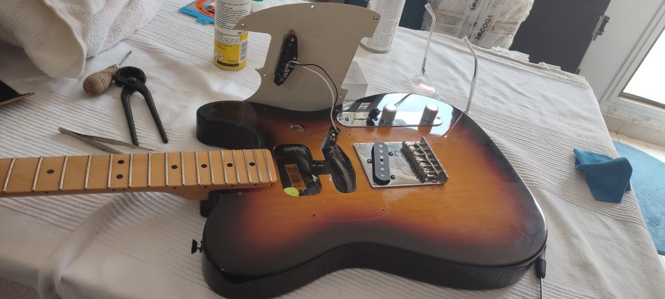 Fender telecaster american standard (tb cambio) de segunda mano · Foto 9 de 9 · Zaragoza · 1250 €