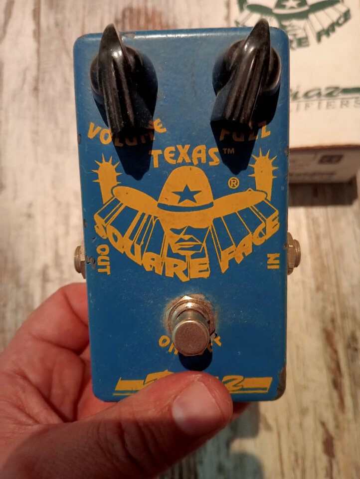 Cesar Díaz Square Face