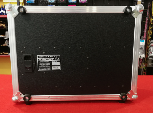 Doepfer A-100 case P6 (PSU3) de segunda mano · Foto 2 de 5 · Girona · 339 €