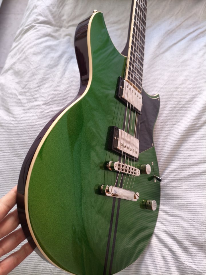 Yamaha Revstar RSS20 Flash Green + Set Bare Knuckle
