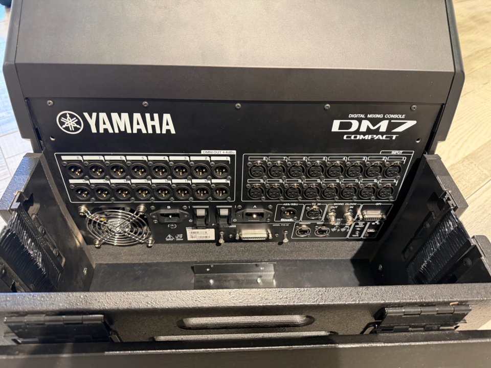 Yamaha DM7C de segunda mano · Foto 2 de 7 · Madrid · 8500 €