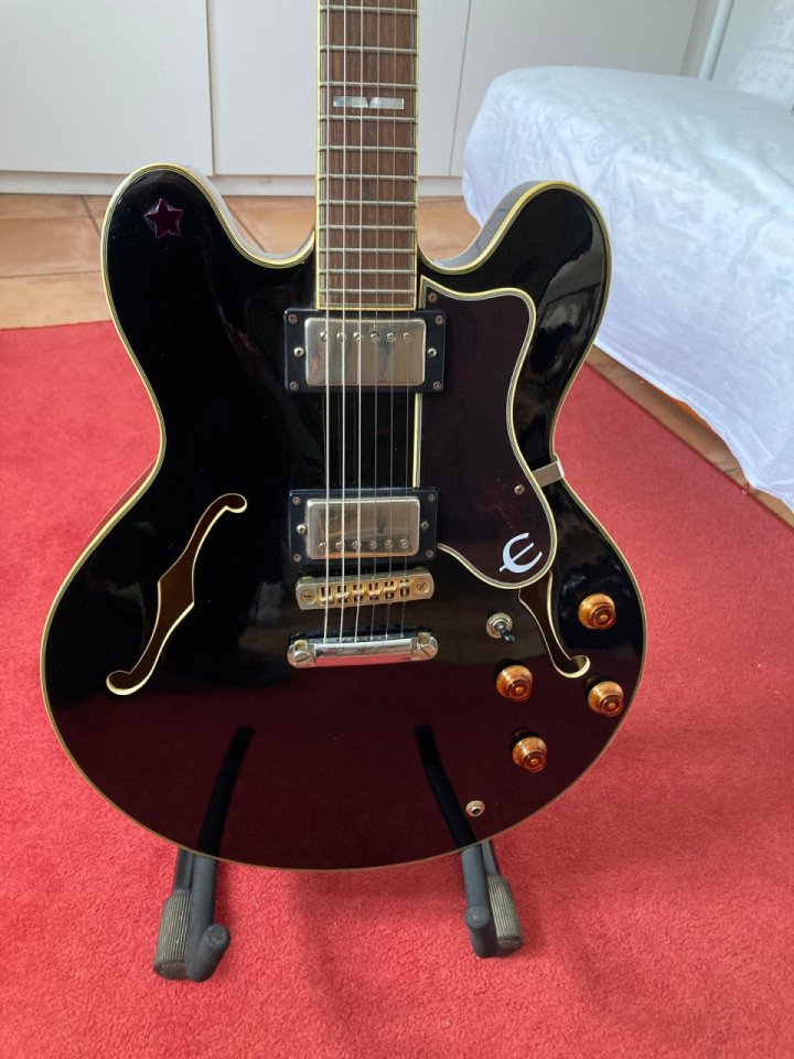Epiphone Sheraton II de segunda mano · Foto 2 de 6 · Cantabria · 600 €