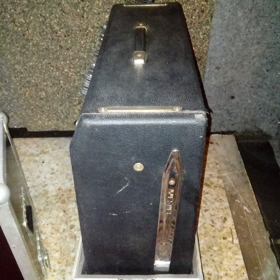 Twin Reverb 65 RI. Busco Tweed...