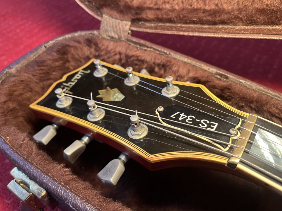 Gibson ES-347 1980 – Cherry Sunburst – Ebony Board – Norlin Era