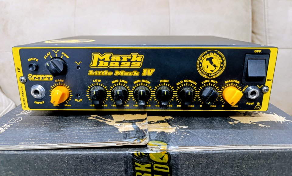 Cabezal bajo Markbass Little Mark IV 500W impecable + mochila + orejas rack de segunda mano · Foto 1 de 10 · Granada · 450 €