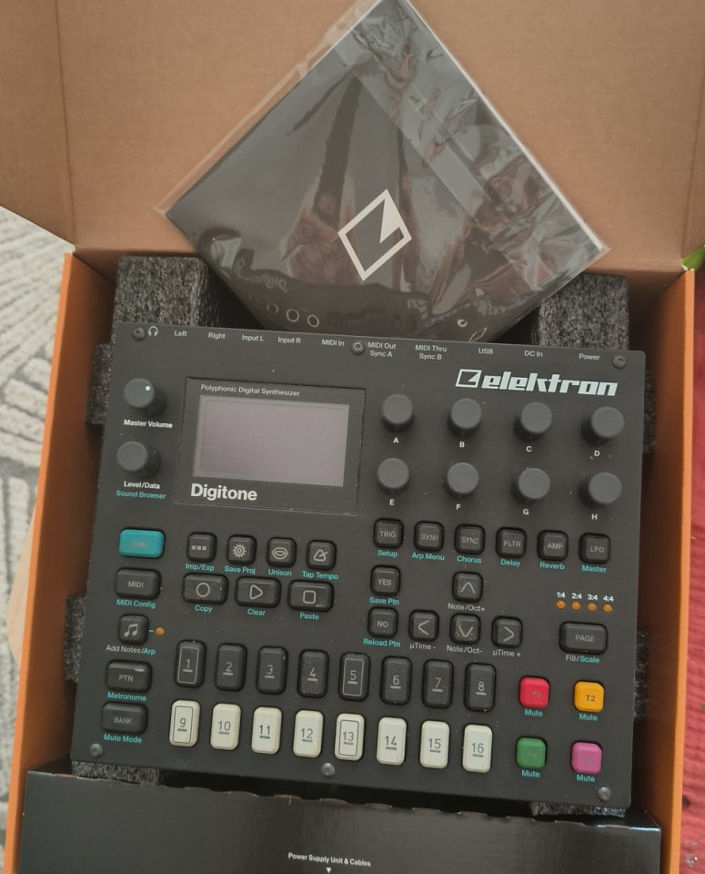 Digitone Elektron