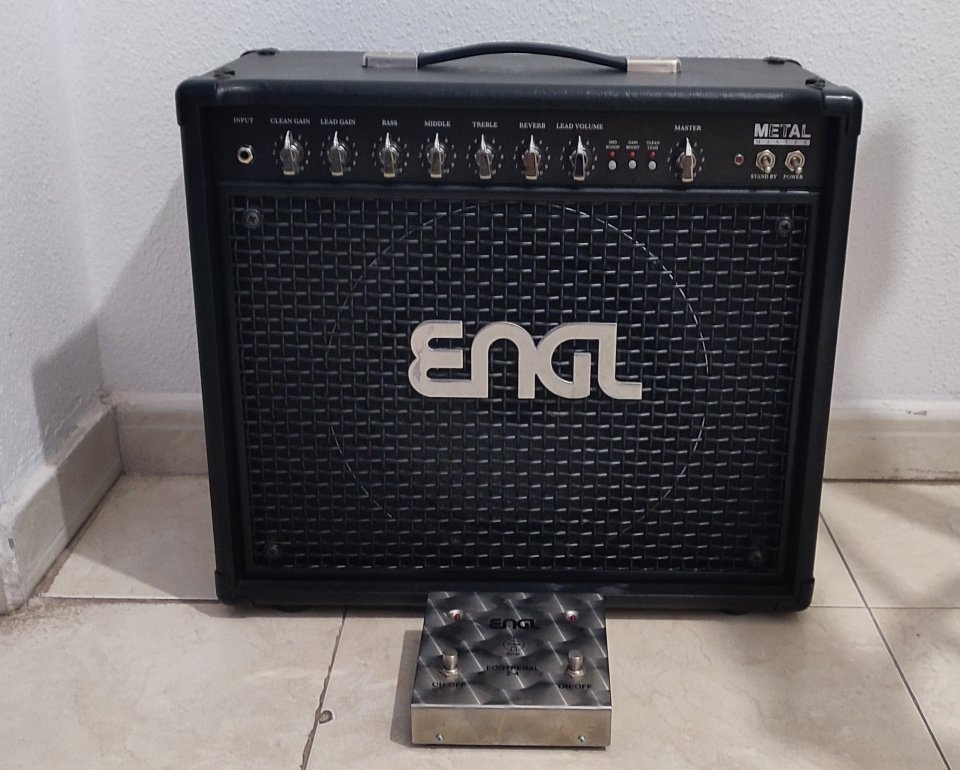 Amplificador ENGL METALMASTER 40W.