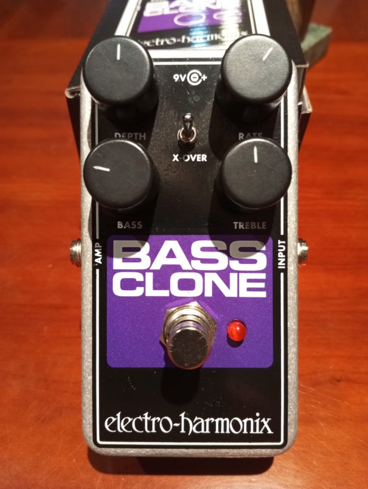 Bass Clone chorus Electro Harmonix