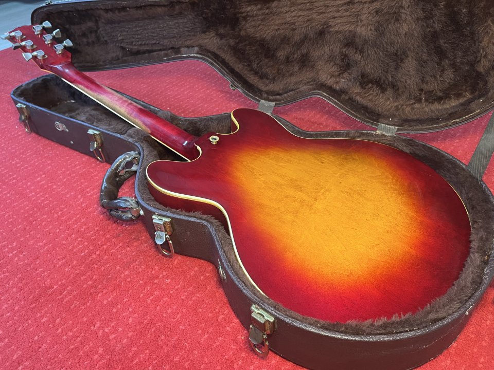 Gibson ES-347 1980 – Cherry Sunburst – Ebony Board – Norlin Era