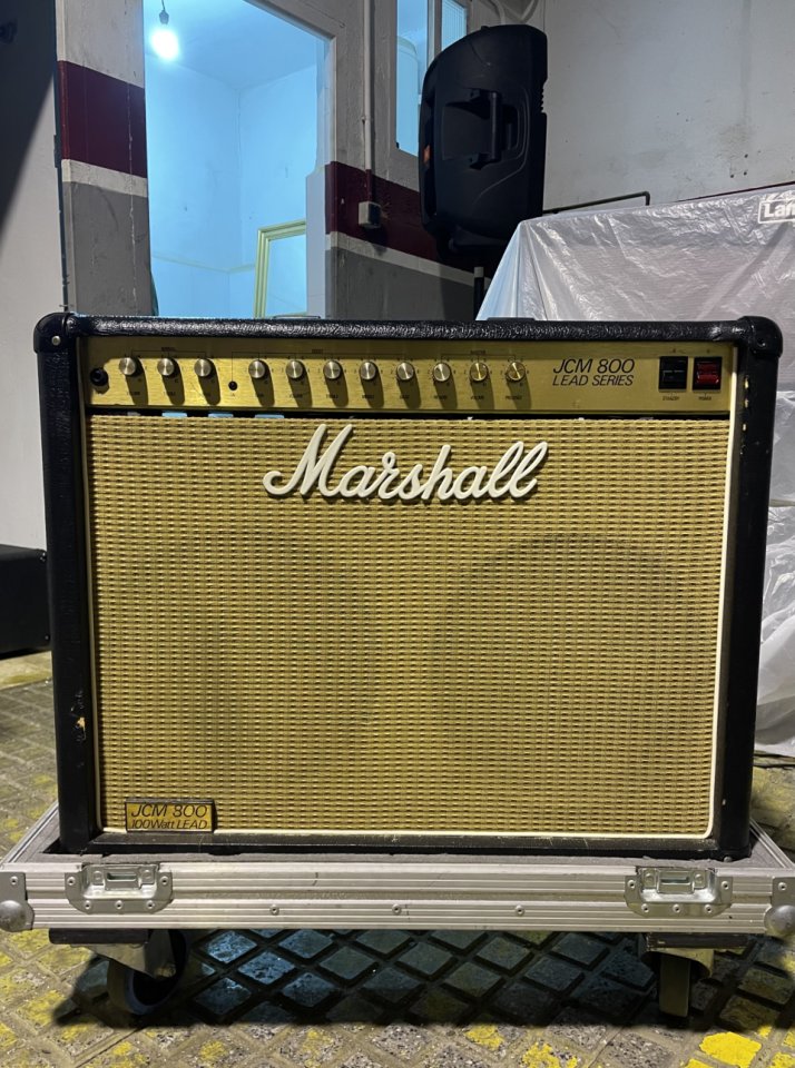 Marshall JCM 800 4211 de 1986