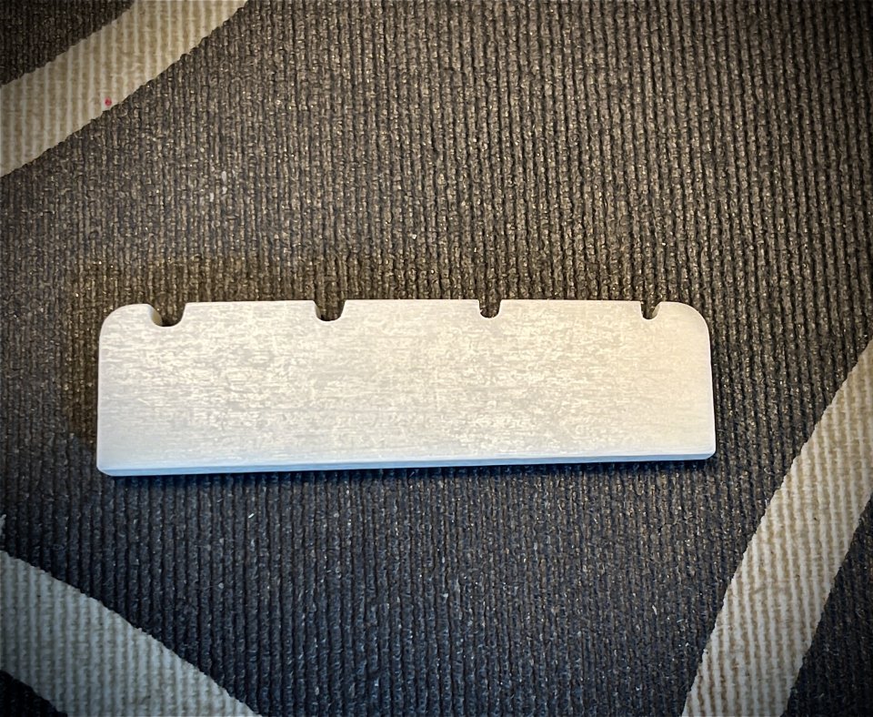 Cejuela de hueso para bajo Rickenbacker 4003 o 4004