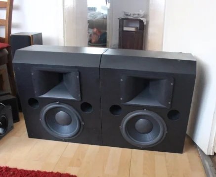 Altavoces KCS SR-10-A de segunda mano · Foto 1 de 7 · Madrid · 250 €