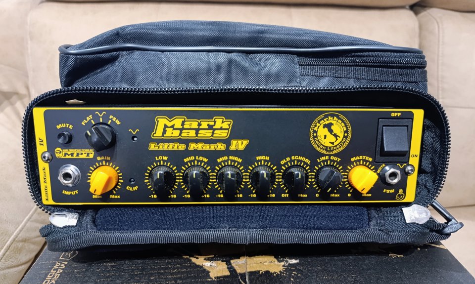 Cabezal bajo Markbass Little Mark IV 500W impecable + mochila + orejas rack de segunda mano · Foto 7 de 10 · Granada · 450 €