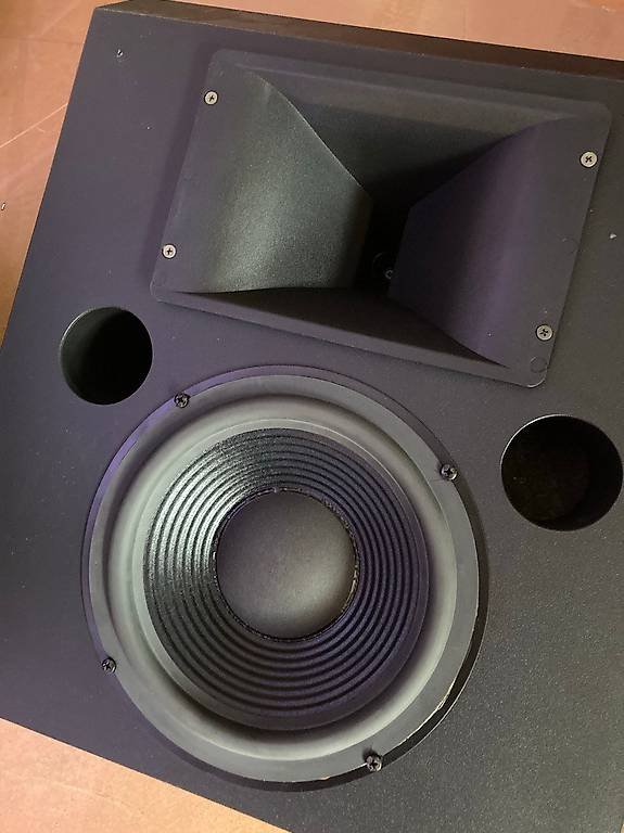 Altavoces KCS SR-10-A de segunda mano · Foto 2 de 7 · Madrid · 250 €