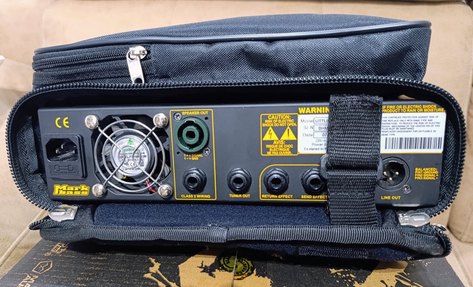 Cabezal bajo Markbass Little Mark IV 500W impecable + mochila + orejas rack de segunda mano · Foto 8 de 10 · Granada · 450 €