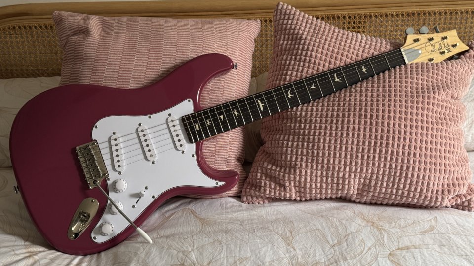 Reservada PRS SE Silver Sky Dragon Fruit