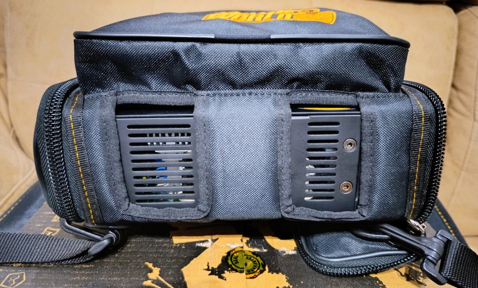 Cabezal bajo Markbass Little Mark IV 500W impecable + mochila + orejas rack de segunda mano · Foto 9 de 10 · Granada · 450 €