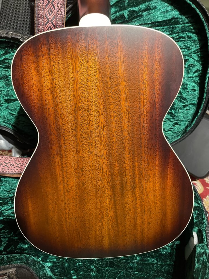 Guild M-25 USA California + Estuche Original de segunda mano · Foto 2 de 3 · Madrid · 1995 €